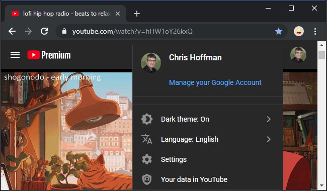 YouTube&＃39;s webside with the dark theme enabled